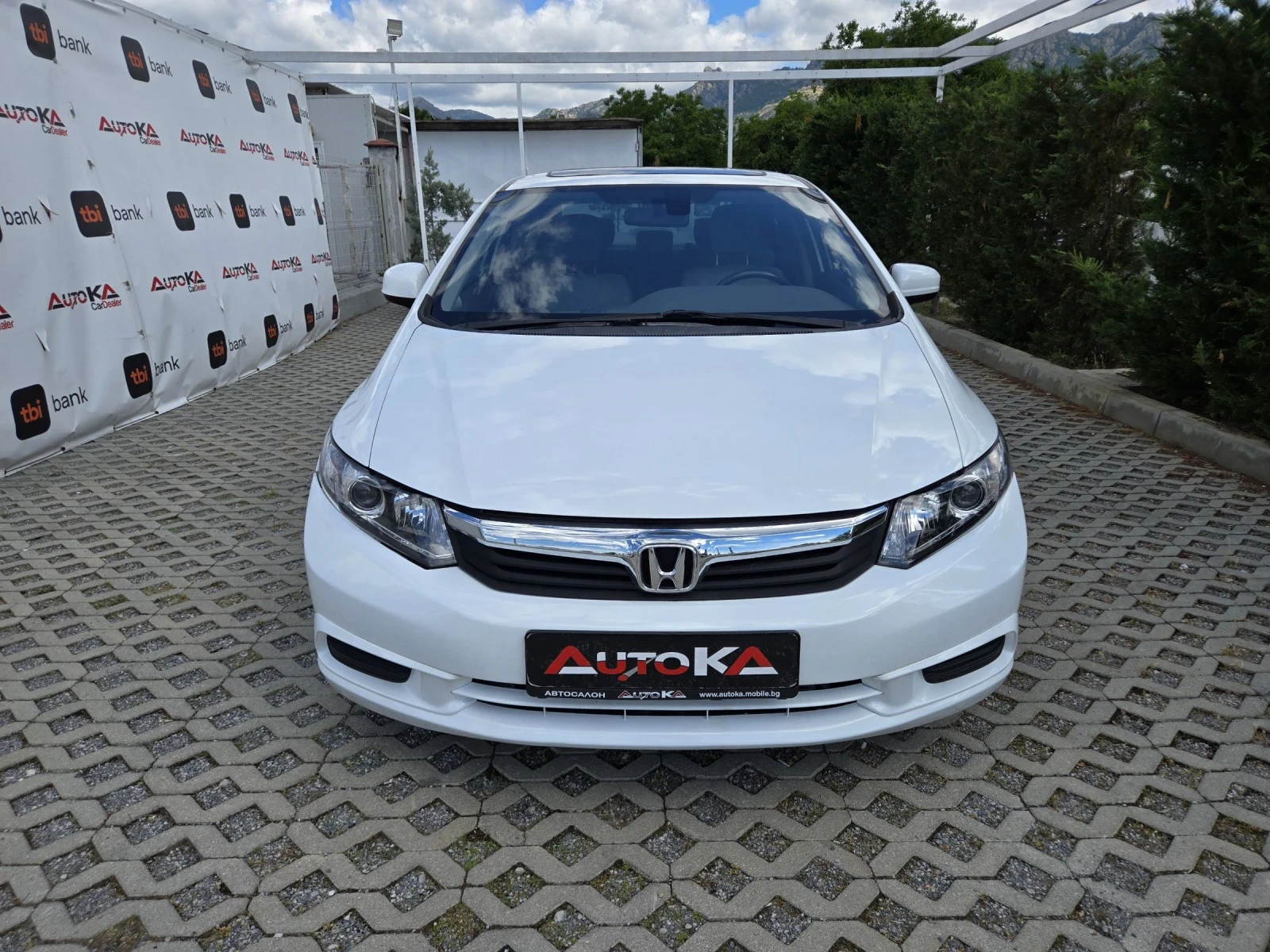 Honda Civic 1.8i-141кс= АВТОМАТ= НАВИГАЦИЯ= ПОДГРЕВ