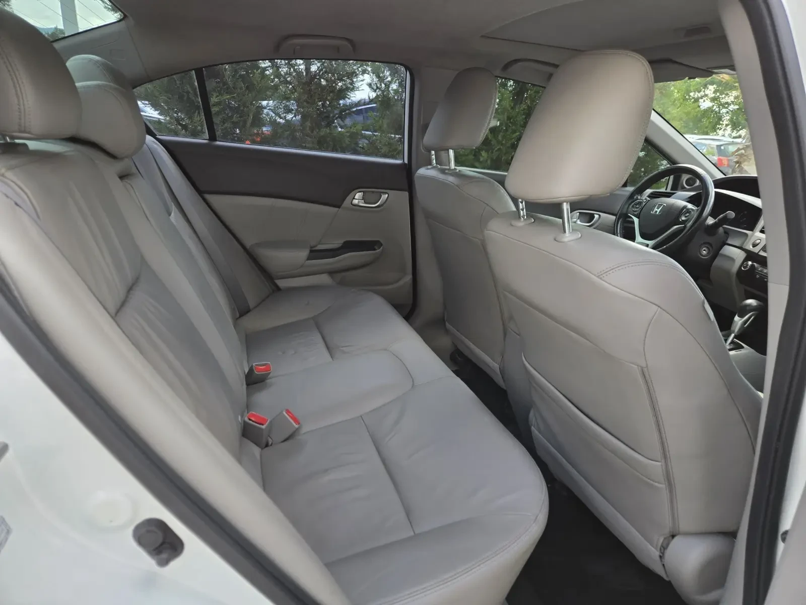 Honda Civic 1.8i-141кс= АВТОМАТ= НАВИГАЦИЯ= ПОДГРЕВ, снимка 14 - Автомобили и джипове - 54891866