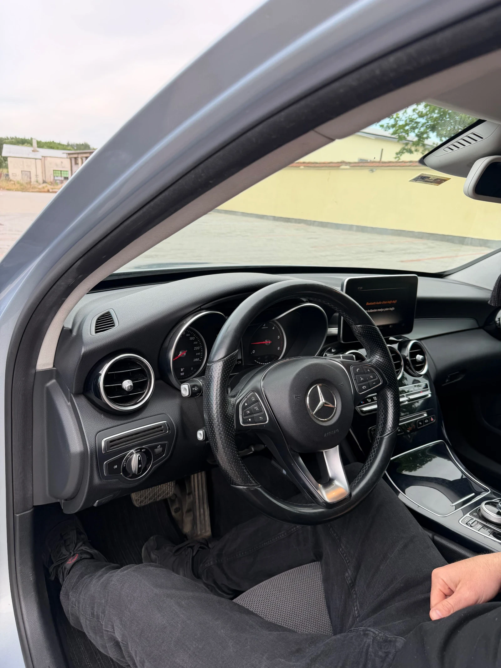 Mercedes-Benz C 220, снимка 13 - Автомобили и джипове - 54931834