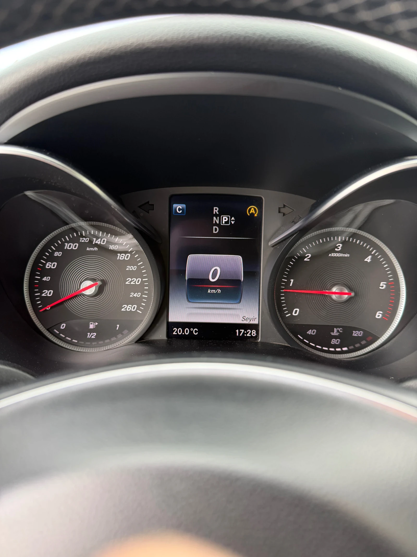 Mercedes-Benz C 220, снимка 10 - Автомобили и джипове - 54931834