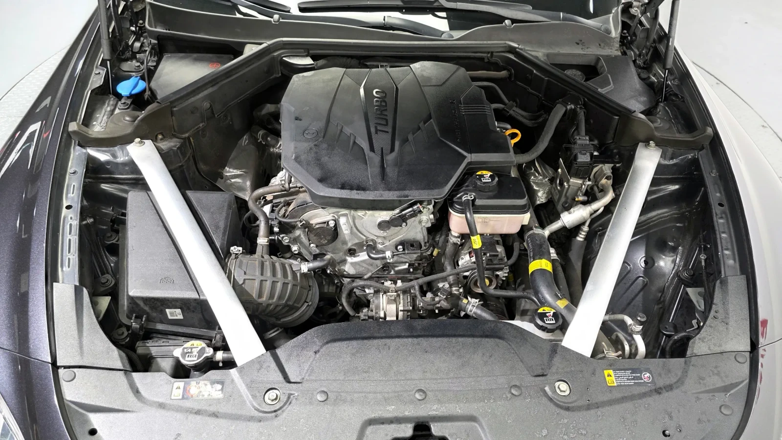 Kia Stinger 2.5 MEISTER/360-CAM/HEAD-UP/PREMIUM LUXURY/, снимка 6 - Автомобили и джипове - 54965415