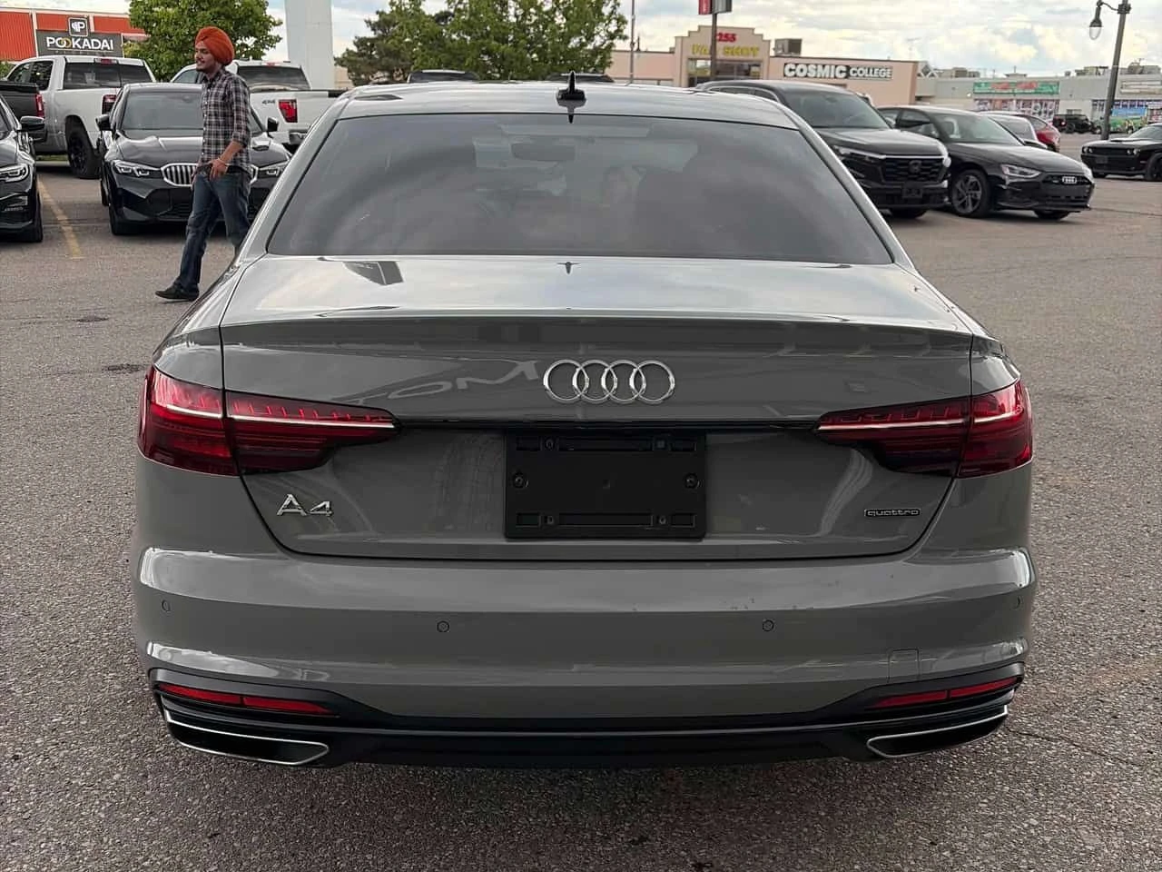 Audi A4 * Progressiv * АВТОКРЕДИТ БЕЗ ПЪРВОНАЧАЛНА ВНОСКА*, снимка 4 - Автомобили и джипове - 55006331