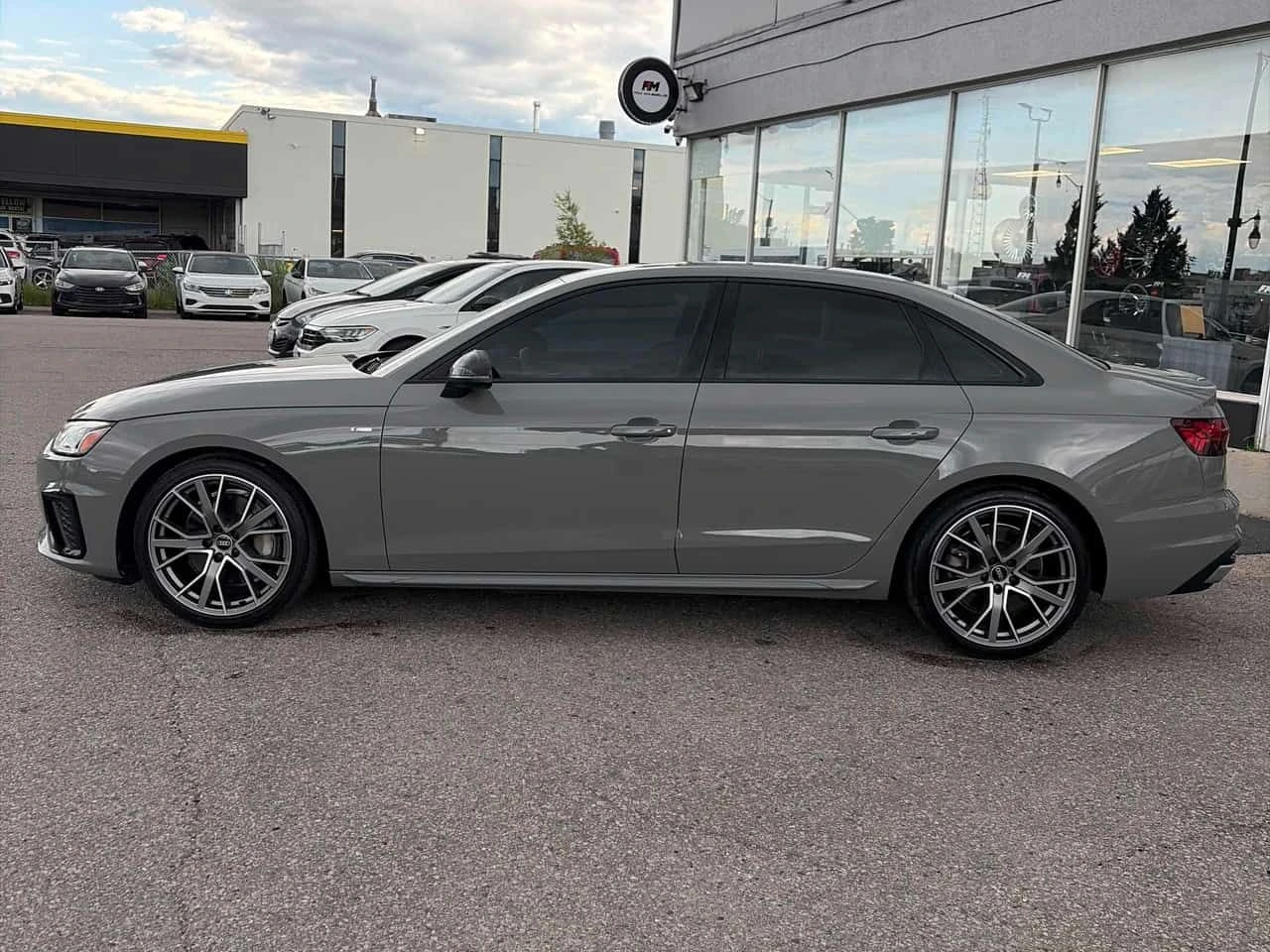 Audi A4 * Progressiv * АВТОКРЕДИТ БЕЗ ПЪРВОНАЧАЛНА ВНОСКА*, снимка 2 - Автомобили и джипове - 55006331