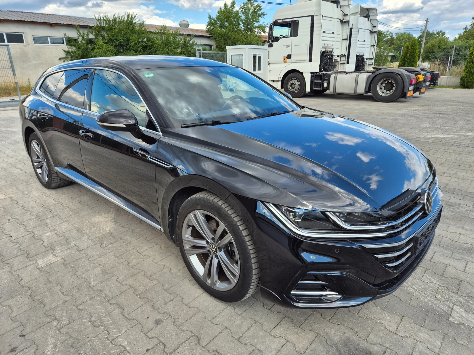 VW Arteon R LINE 1.4 HYBRID 218PH Shooting break , снимка 5 - Автомобили и джипове - 55164743