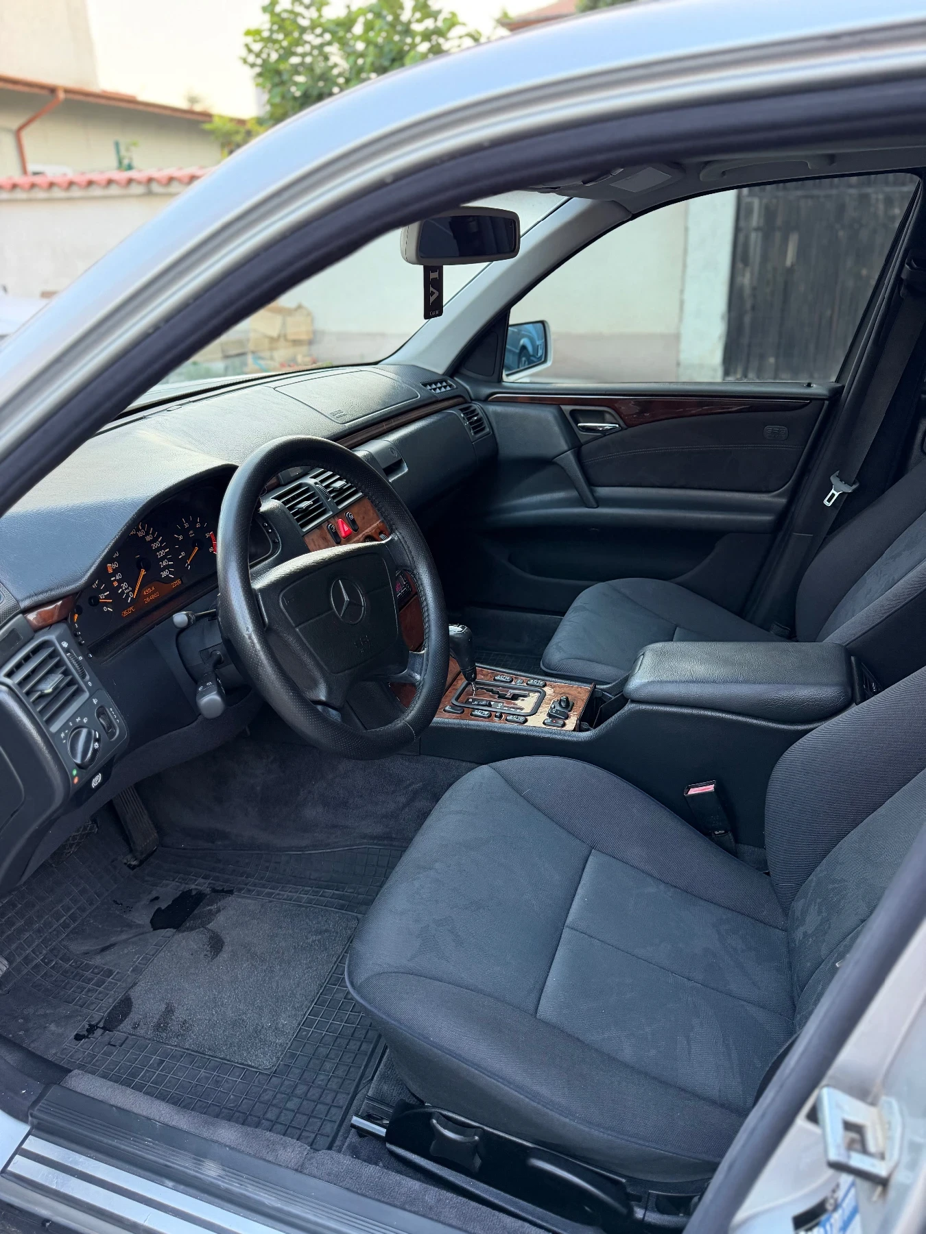 Mercedes-Benz E 300 TD W210, снимка 7 - Автомобили и джипове - 55347771