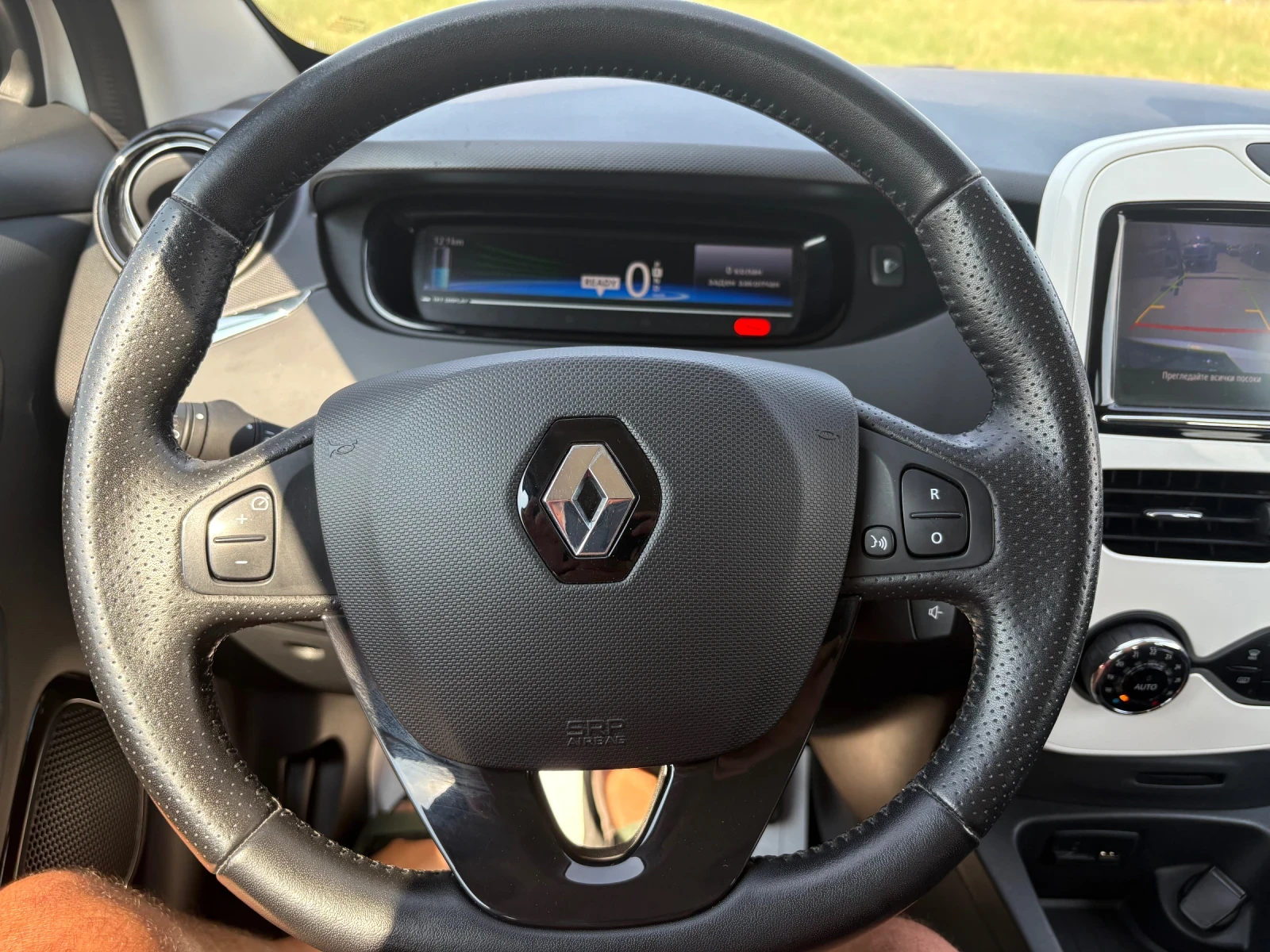 Renault Zoe 41kWh -Собствена батерия-Термо помпа, снимка 12 - Автомобили и джипове - 55357232