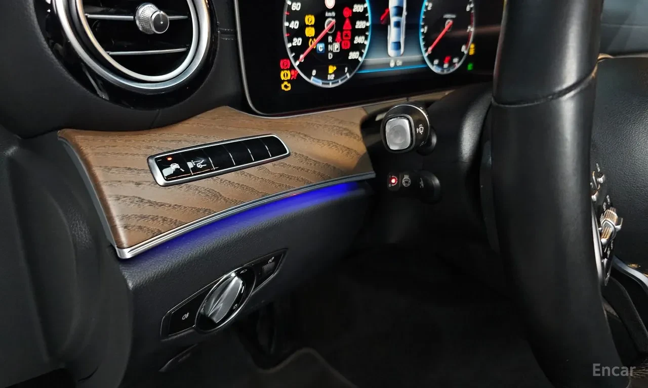 Mercedes-Benz E 300 4 MATIC /BURMESTER /360 КАМЕРИ /ОБДУХВАНЕ /HEAD UP, снимка 11 - Автомобили и джипове - 55492972