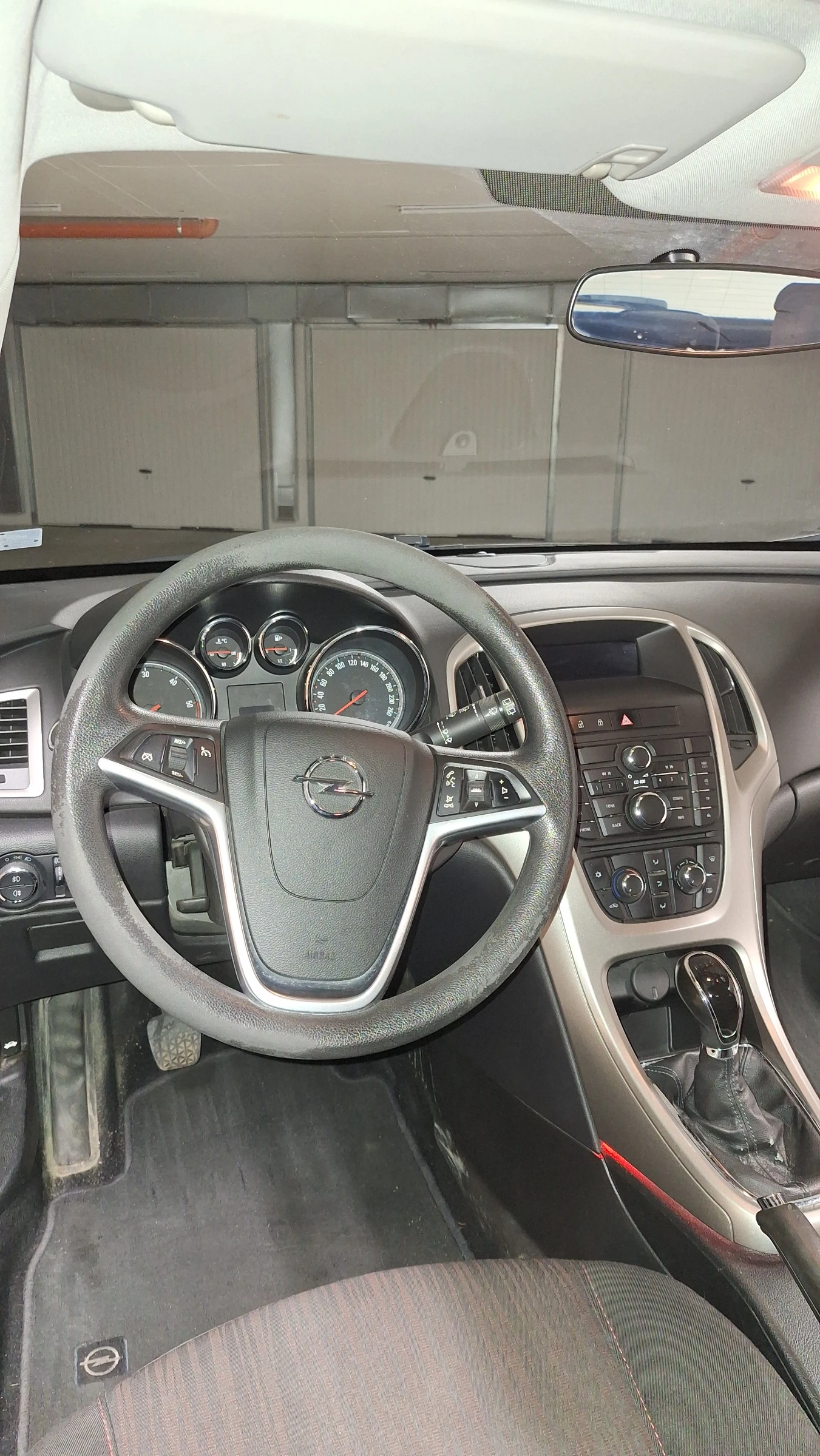 Opel Astra J 1.7CDTI, снимка 12 - Автомобили и джипове - 56144839