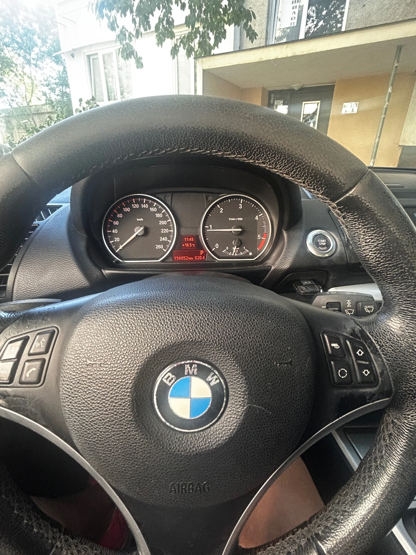 BMW 120 120d facelift, снимка 8 - Автомобили и джипове - 56216080