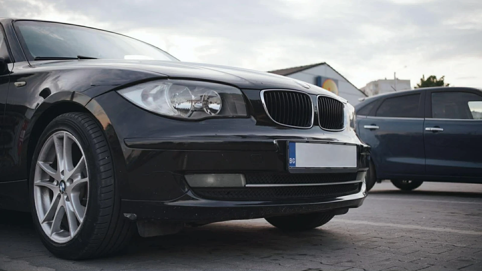 BMW 120 120d facelift, снимка 4 - Автомобили и джипове - 56216080