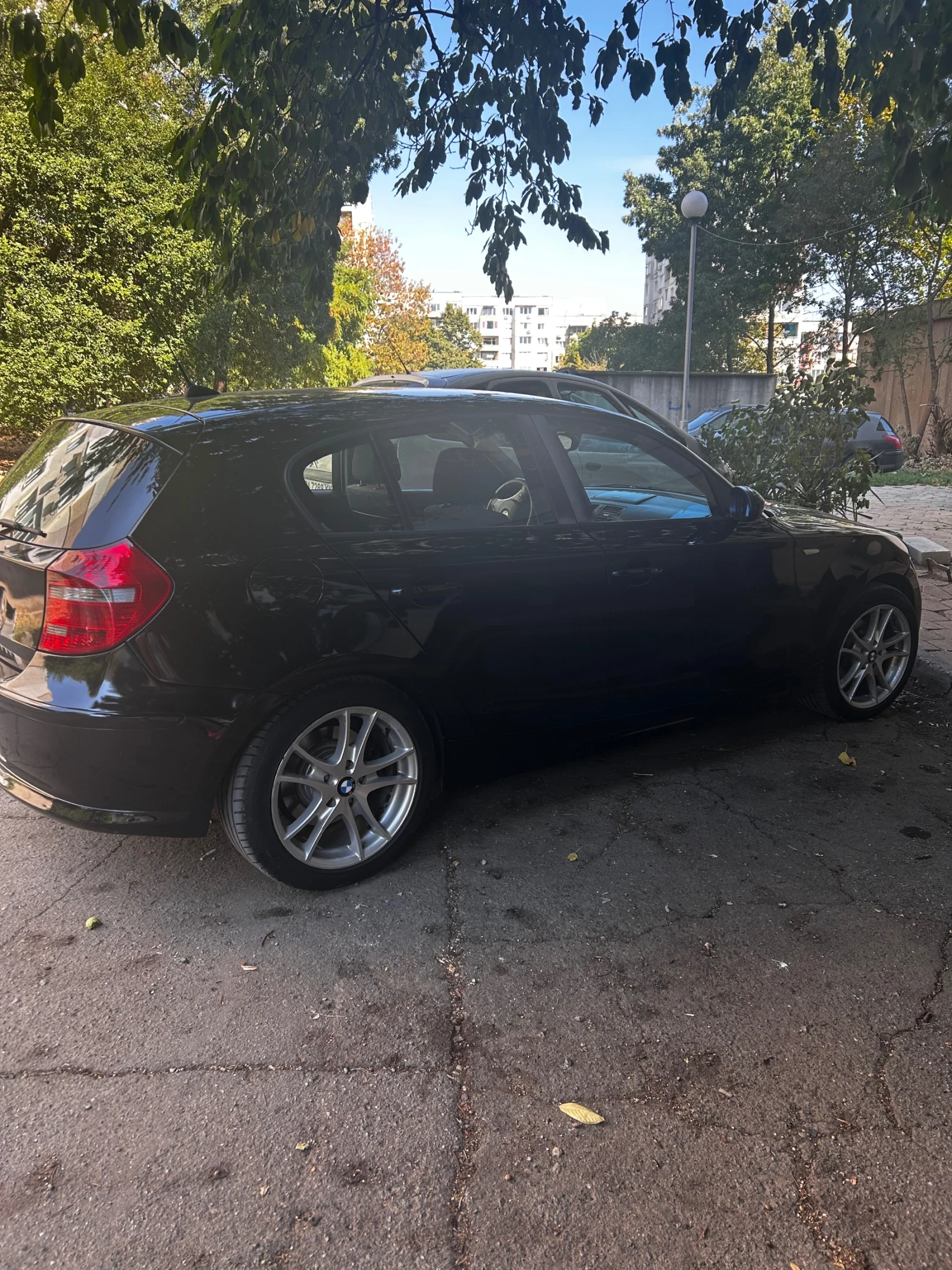 BMW 120 120d facelift, снимка 7 - Автомобили и джипове - 56216080