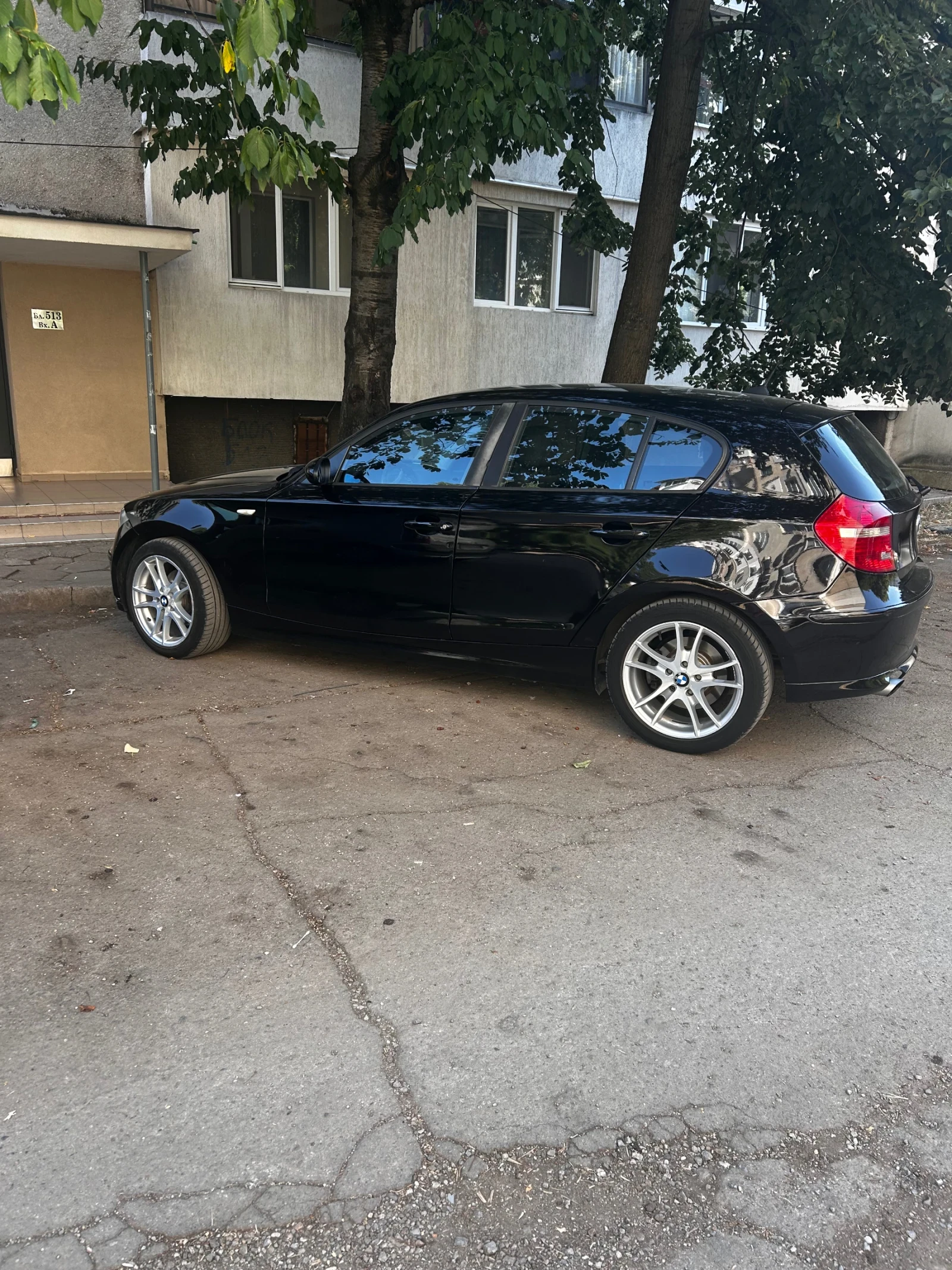 BMW 120 120d facelift, снимка 5 - Автомобили и джипове - 56216080
