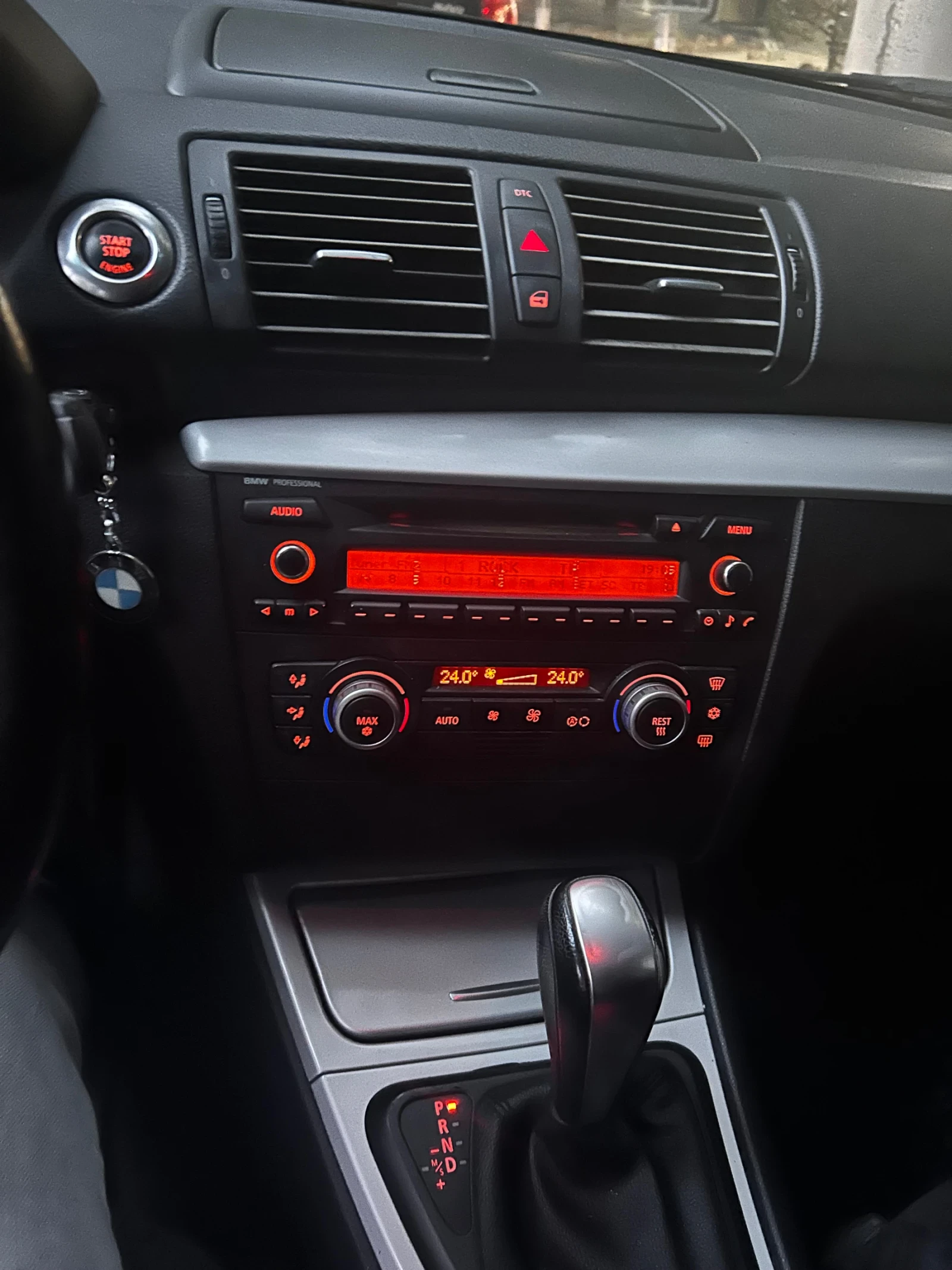 BMW 120 120d facelift, снимка 11 - Автомобили и джипове - 56216080