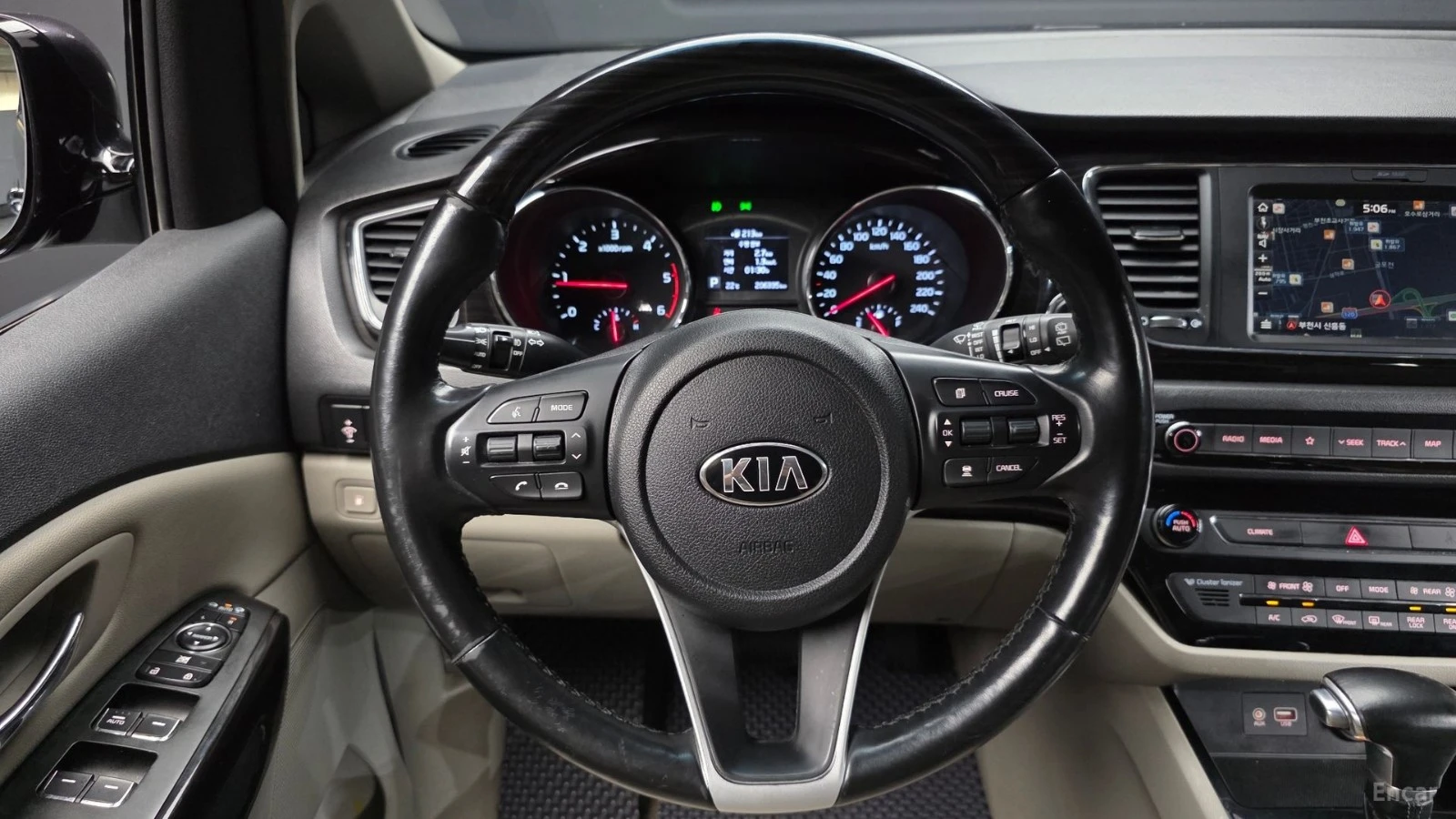 Kia Carnival PRESTIGE - 9 ����� - ��������� - �������� - ����� | Mobile.bg � ����������� 12
