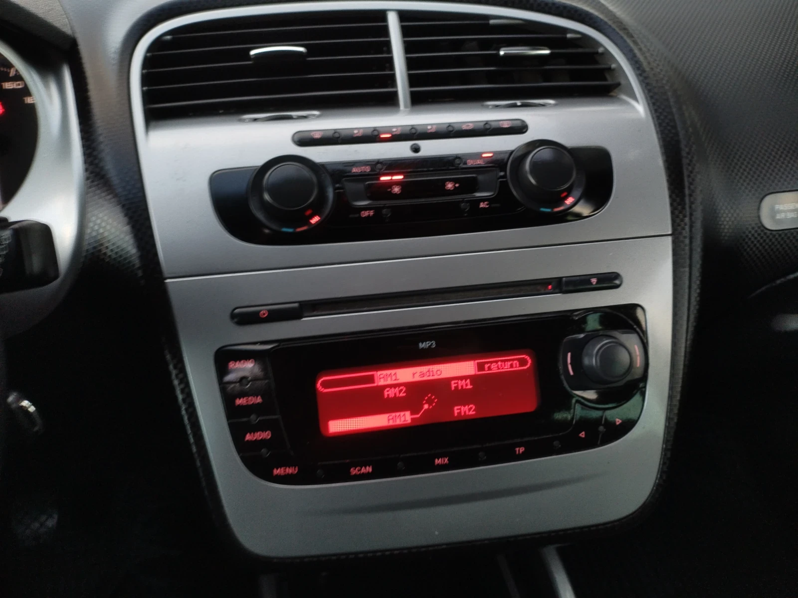 Seat Altea 1.9 TDI 105HP 4x4 ����� ����� �����������  | Mobile.bg � ����������� 15