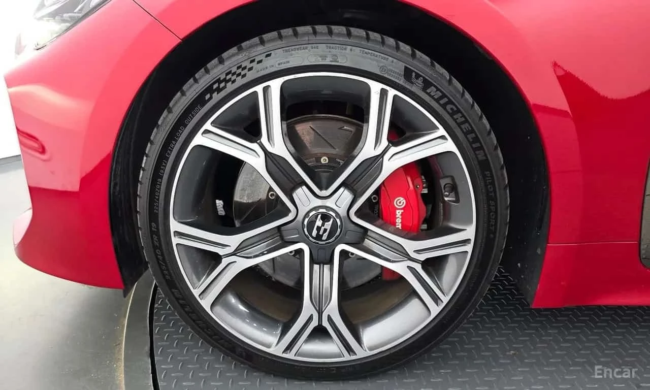Kia Stinger * 3.3 Turbo 2WD * ���� �� �� | Mobile.bg � ����������� 5