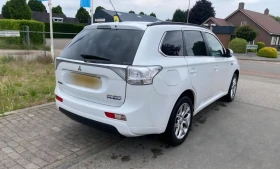 Mitsubishi Outlander 2.0 4x4 Plug-in Hybrid Full Extri  | Mobile.bg    3