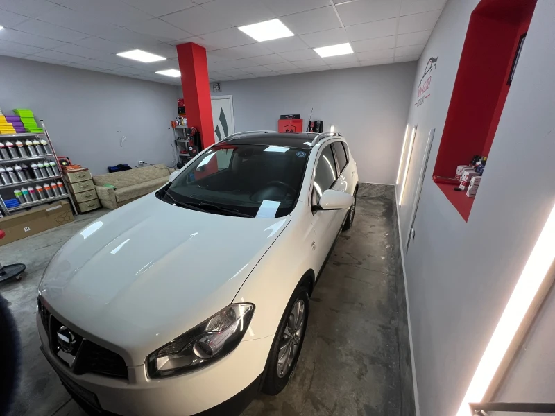 Nissan Qashqai 2.0 I LPG, снимка 4 - Автомобили и джипове - 47546438