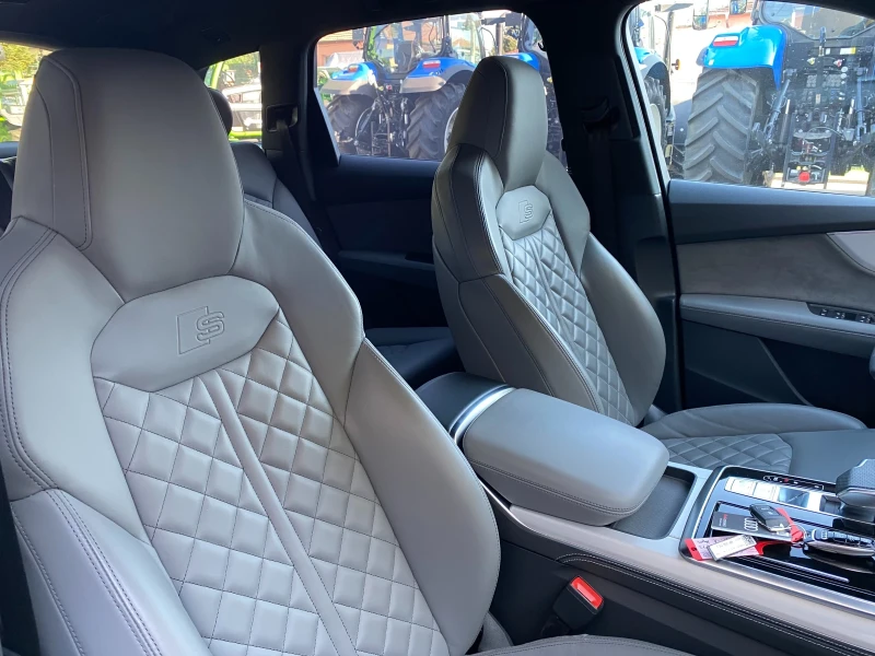 Audi SQ7 FULL/Гаранционна/Нов внос, снимка 10 - Автомобили и джипове - 48279250