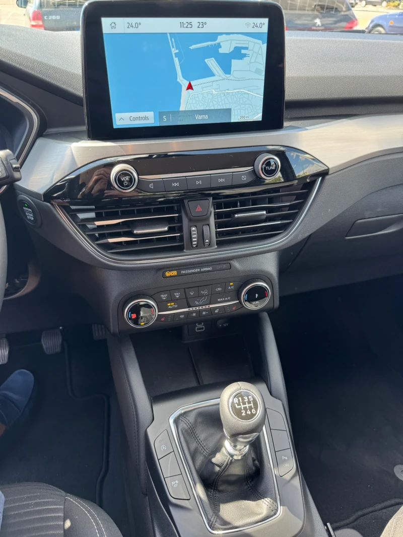 Ford Kuga 1.5 EcoBoost Titanium, снимка 14 - Автомобили и джипове - 52745470