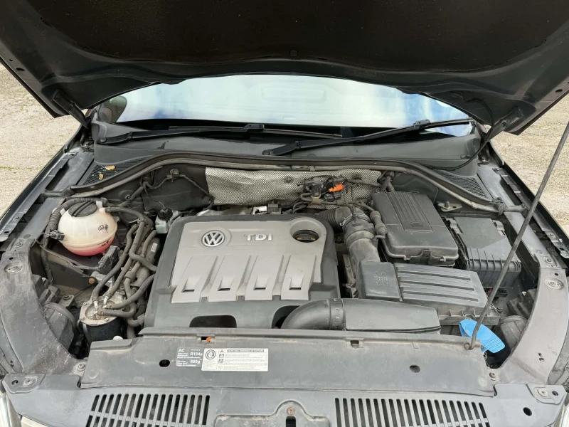 VW Tiguan, снимка 10 - Автомобили и джипове - 52753034