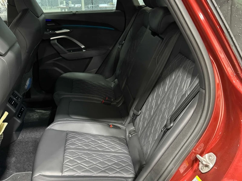 Audi SQ5 2025 TECHNIK QUATTRO  * БЕЗ ПЪРВОНАЧАЛНА ВНОСКА* , снимка 11 - Автомобили и джипове - 52979482