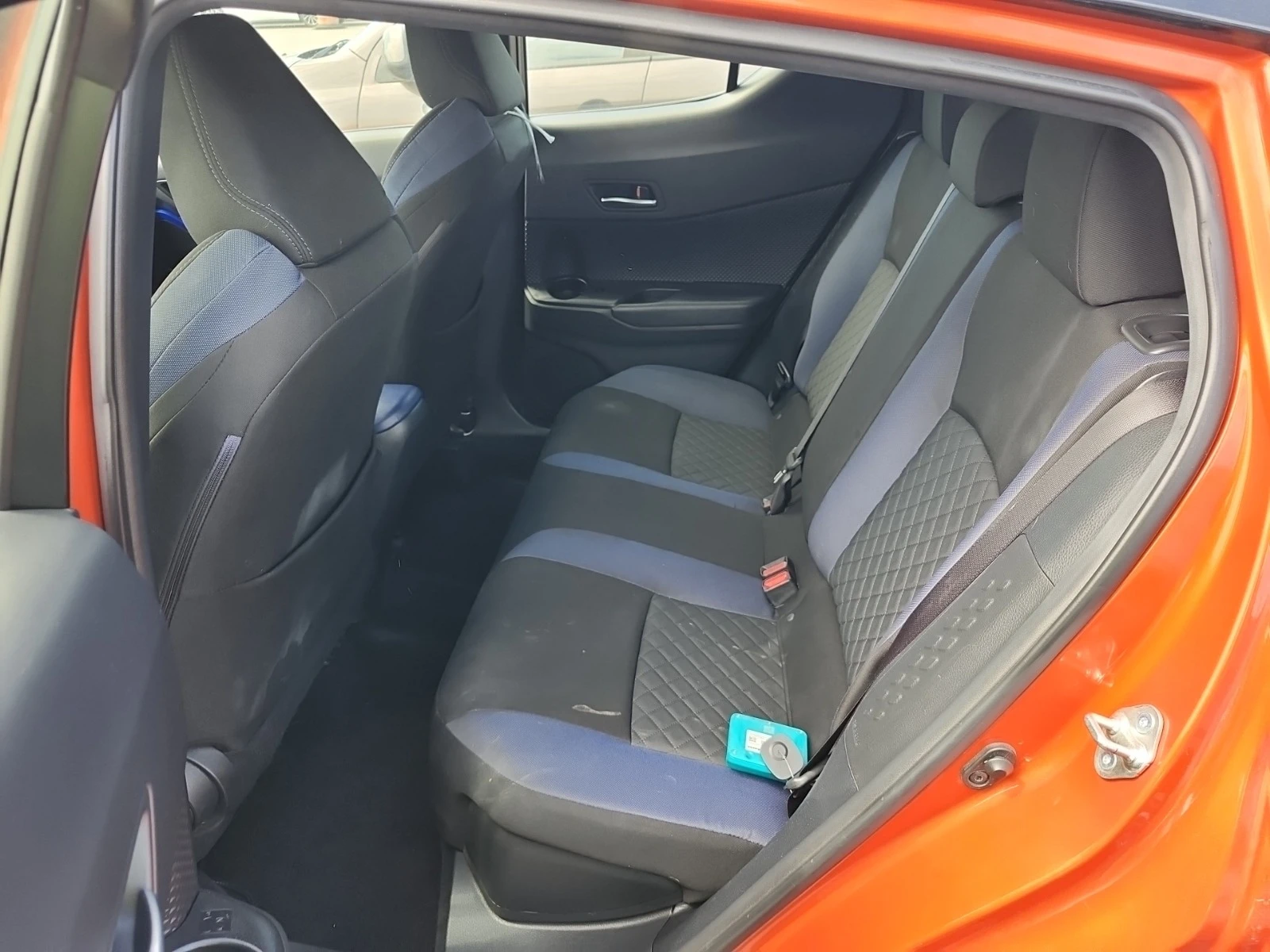 Toyota C-HR * * 42K KM * * CARFAX * * АВТО КРЕДИТ * *  - изображение 4