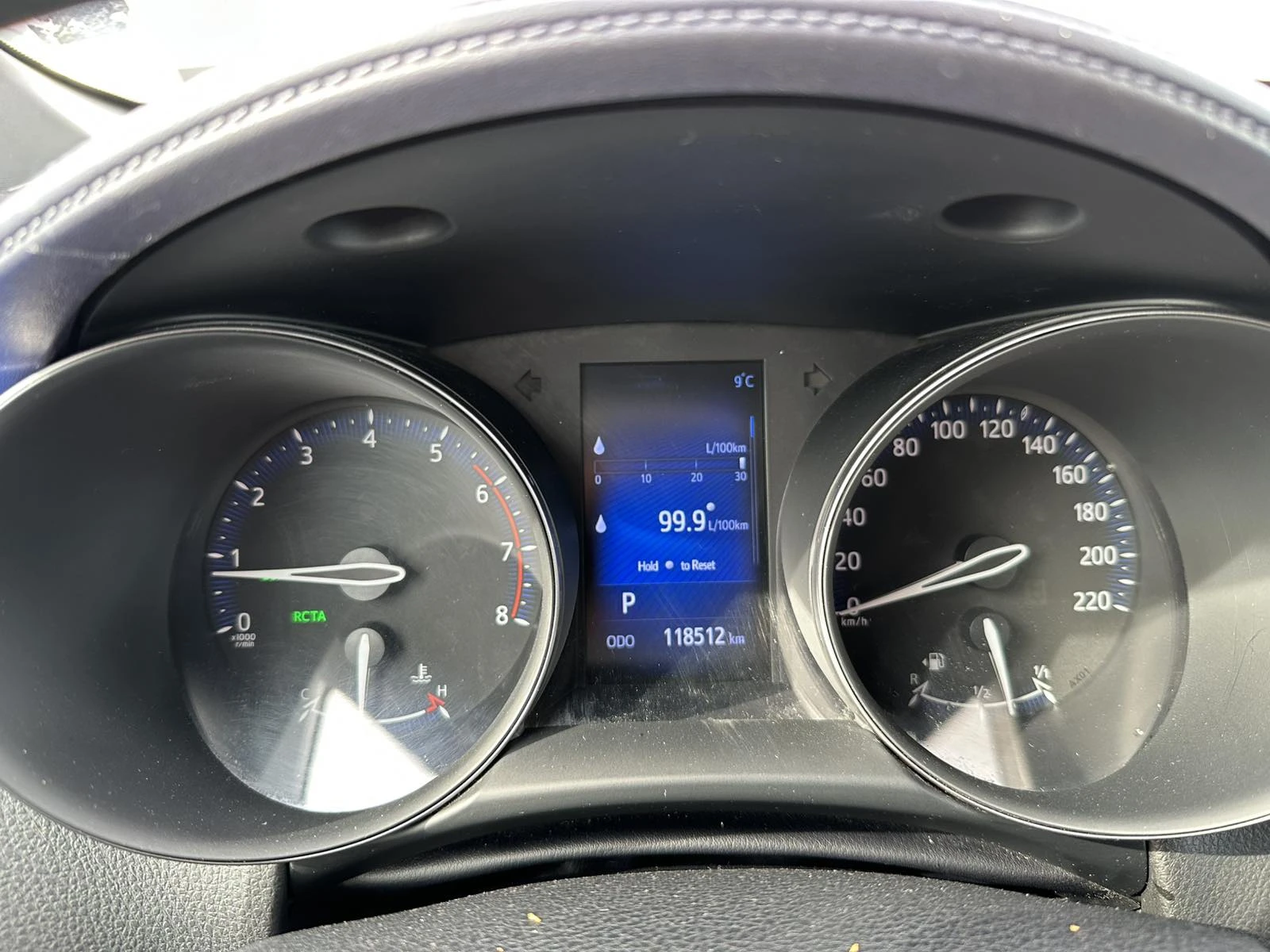 Toyota C-HR 1.2 Turbo, снимка 14 - Автомобили и джипове - 53963800