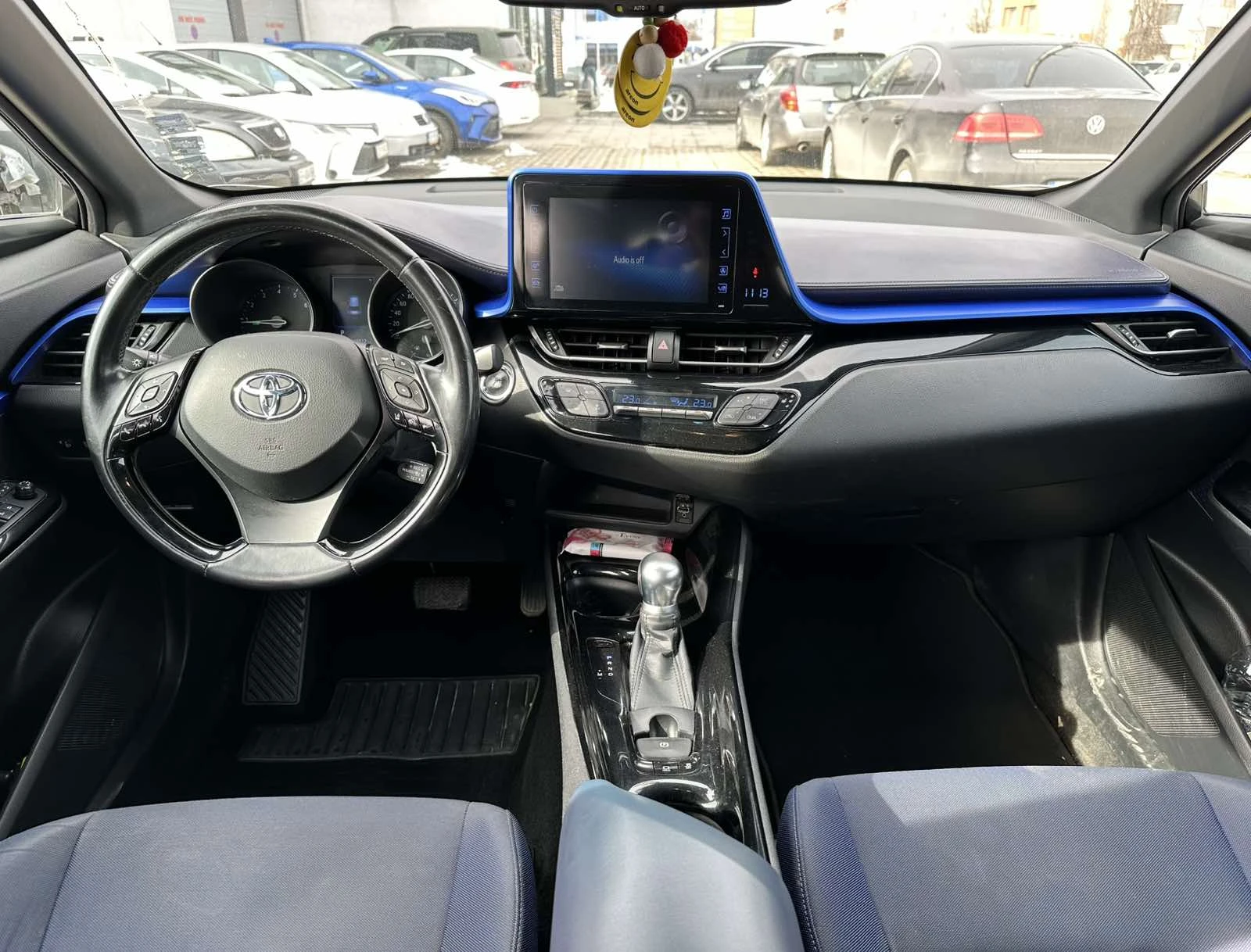 Toyota C-HR 1.2 Turbo, снимка 10 - Автомобили и джипове - 53963800