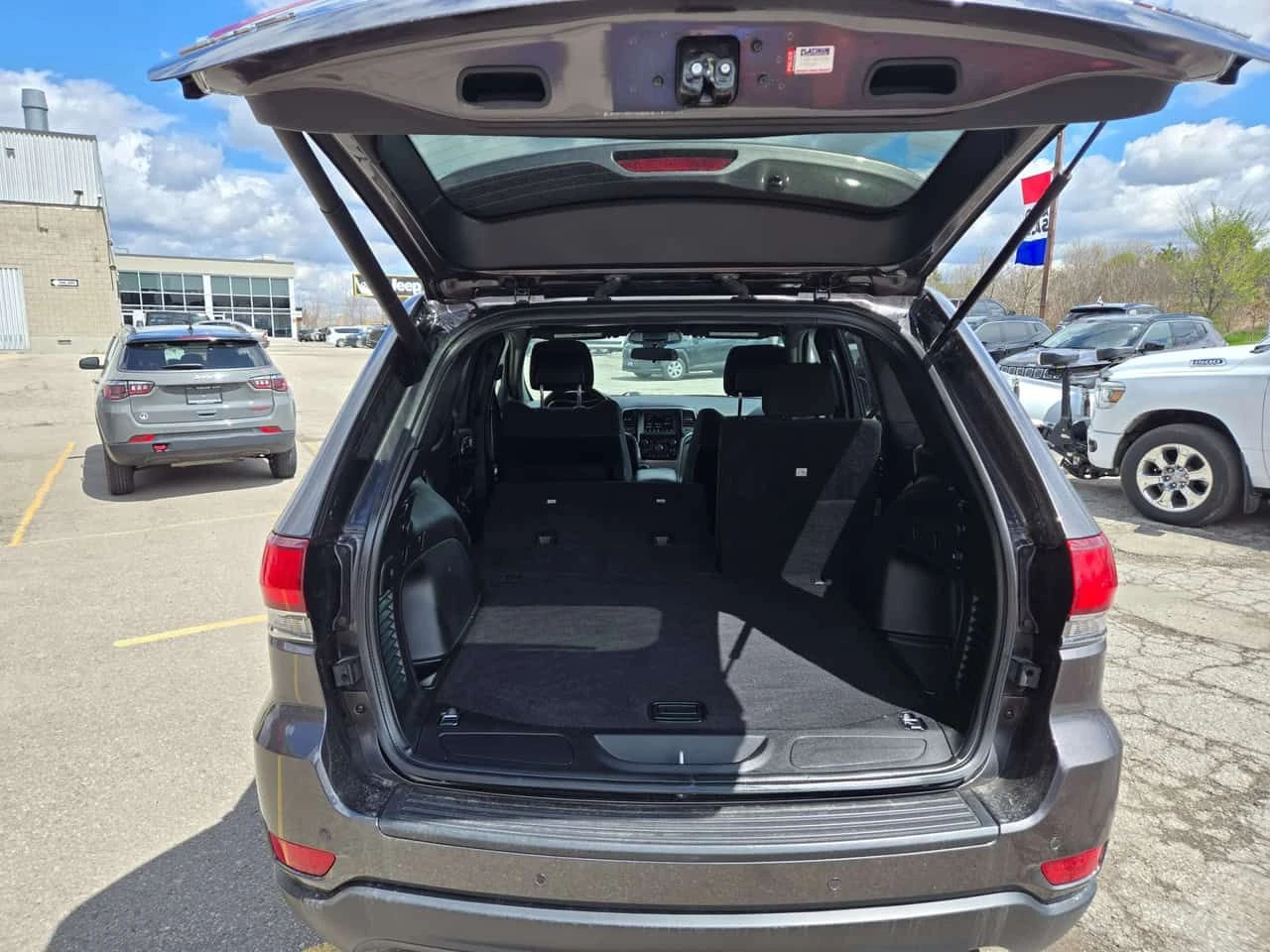 Jeep Grand cherokee * Laredo * CARFAX * ���� �� �� | Mobile.bg � ����������� 13