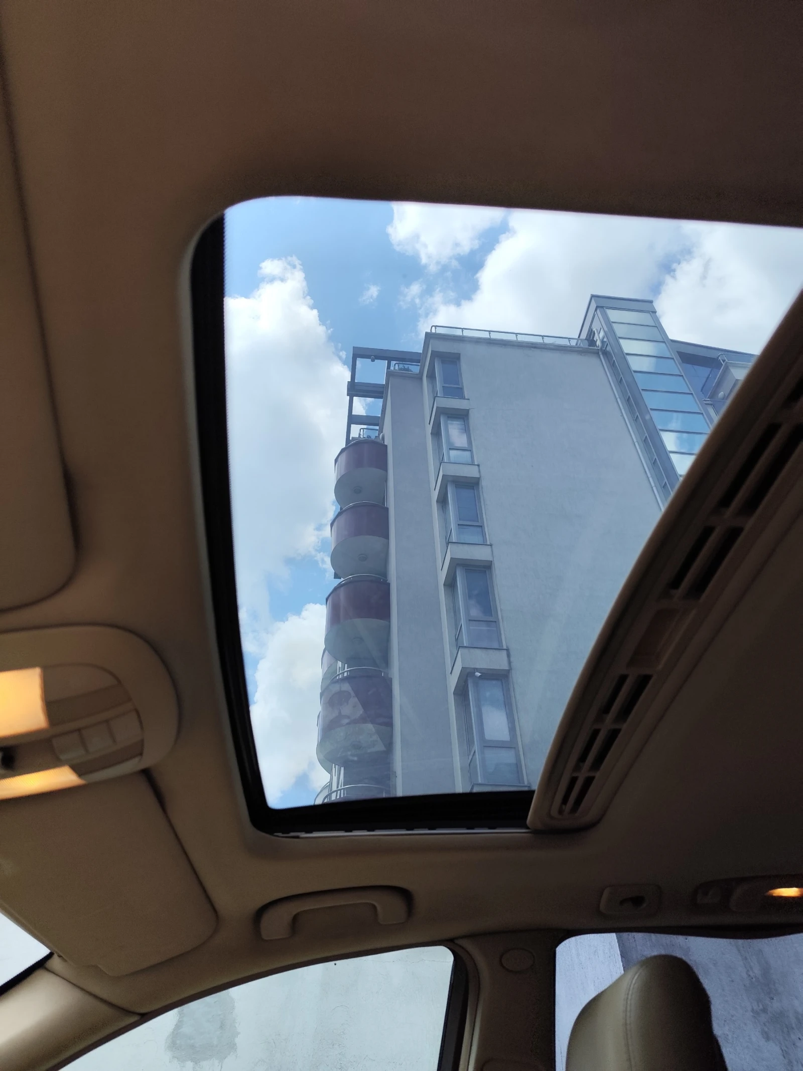 Mercedes-Benz ML 320 4MATIC, снимка 16 - Автомобили и джипове - 54809375