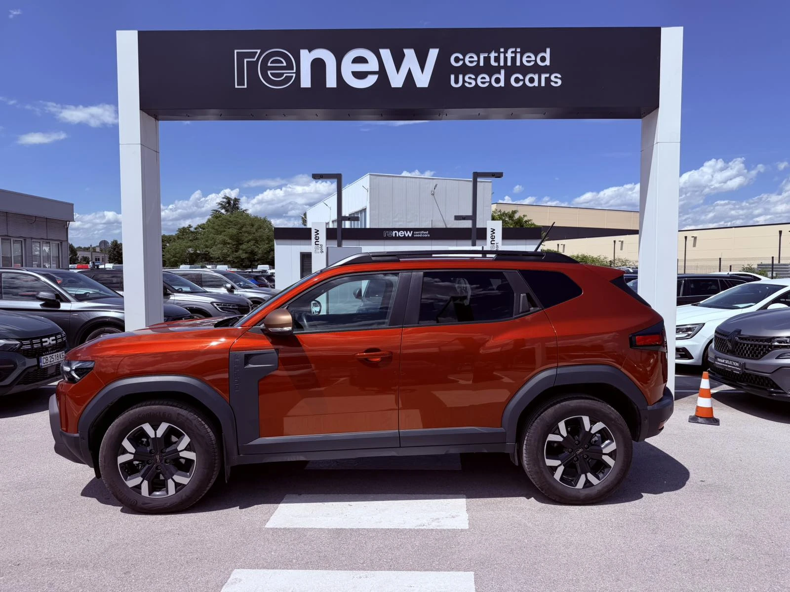 Dacia Duster 1.6 E-Tech Full Hybrid 140k.c., снимка 3 - Автомобили и джипове - 54976242