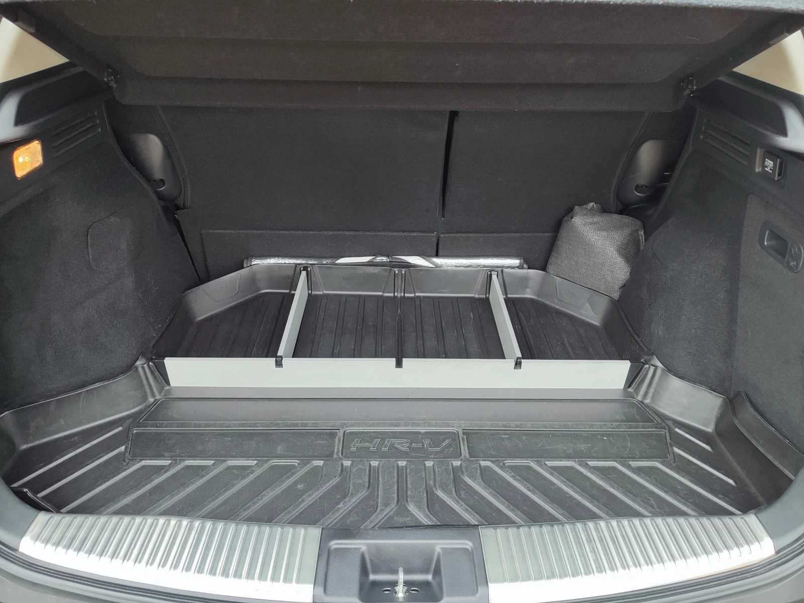 Honda Hr-v SUV, снимка 9 - Автомобили и джипове - 55183310
