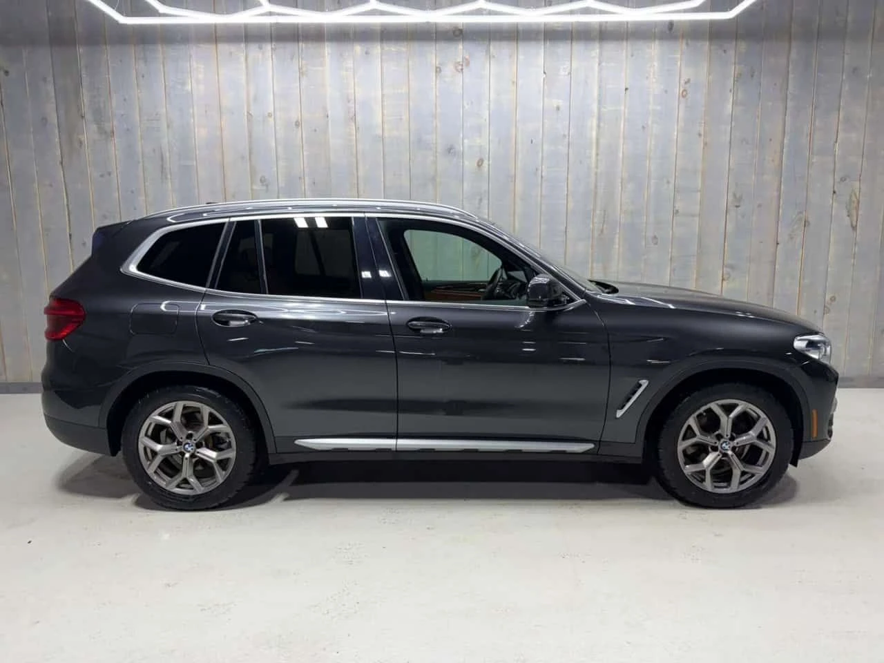 BMW X3 * 30i xDRIVE 30i| PREMIUM ESSENTIAL| ACCIDENT FREE, снимка 4 - Автомобили и джипове - 55544988