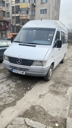  Mercedes-Benz Sprint...
