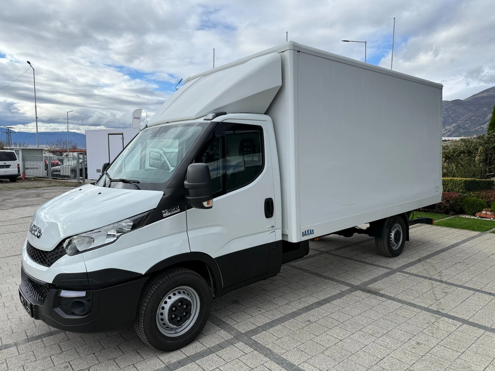 Iveco Daily 35-170 Hi-Matic 3.0HPI 4.24м. Падащ борд  - изображение 3