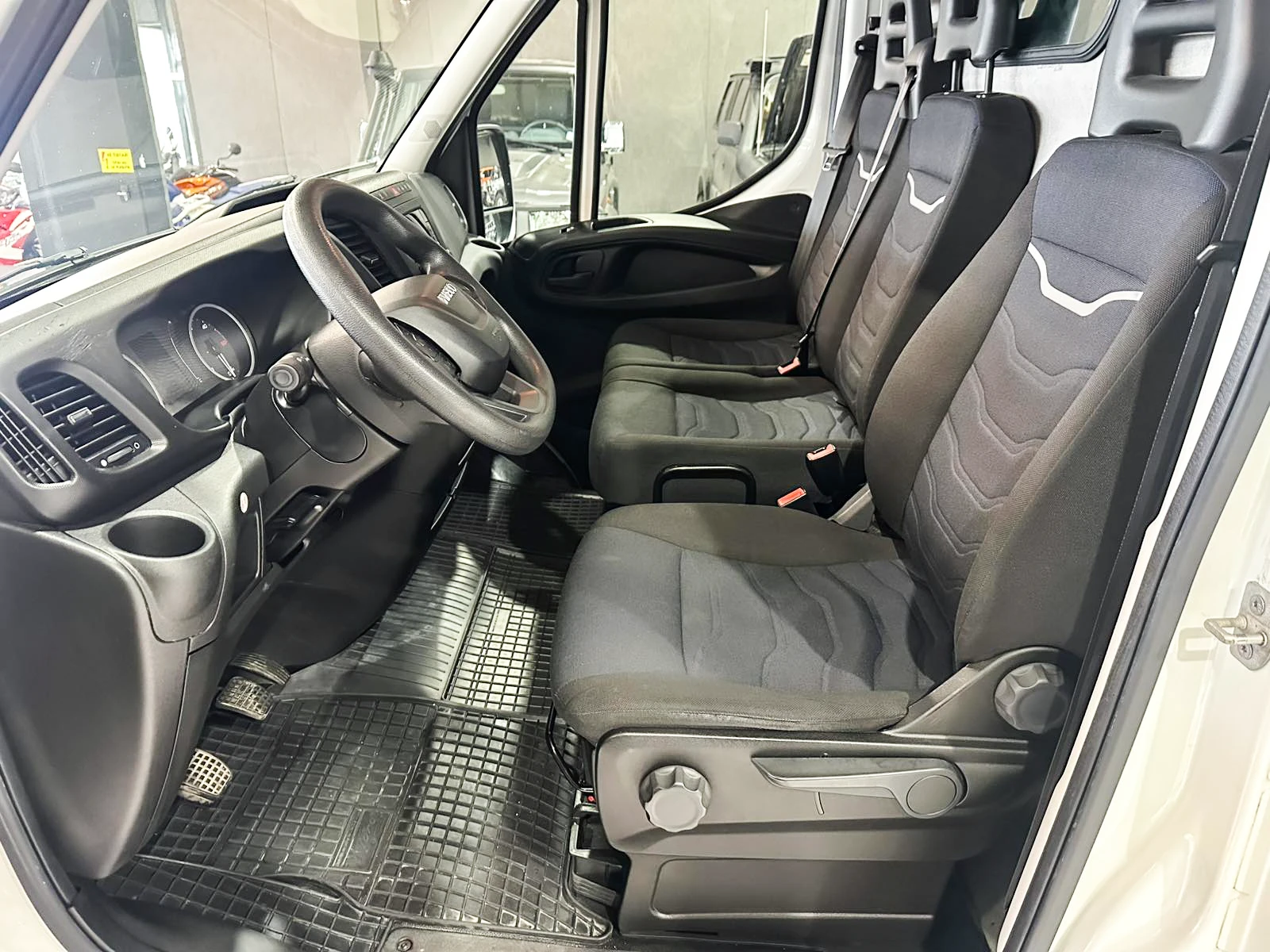 Iveco Daily 35S16 | Mobile.bg � ����������� 12