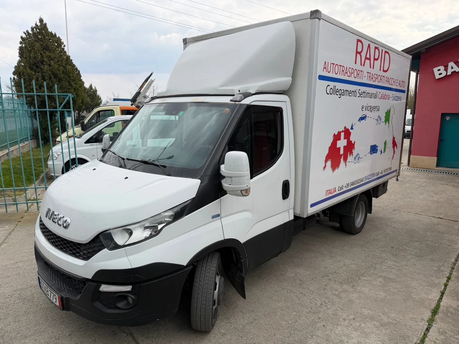 Iveco Daily 3.0HPI* 35C17* Климатик* 3.70 метра + стр. врата, снимка 2 - Бусове и автобуси - 53874318
