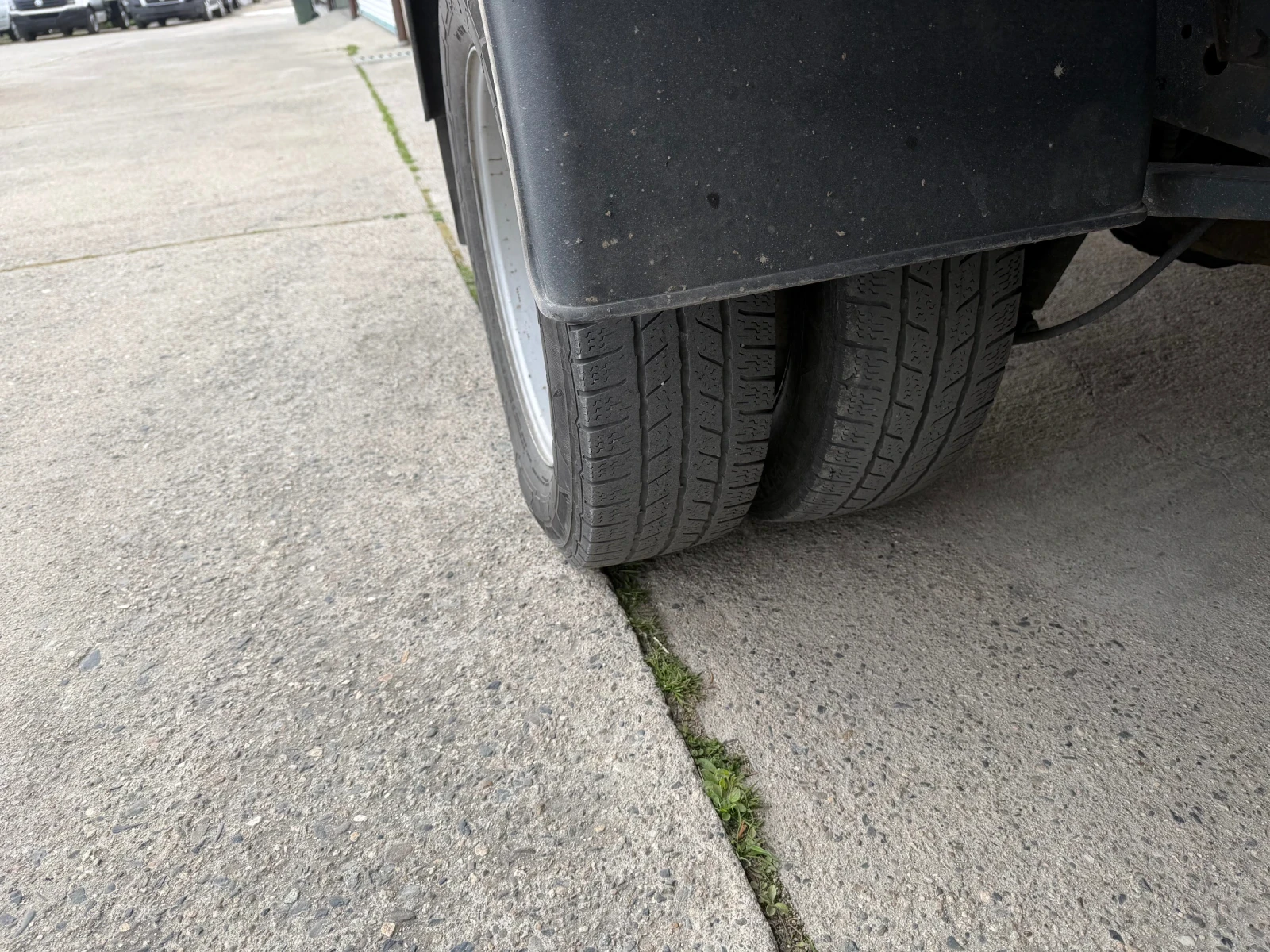 Iveco Daily 3.0HPI* 35C17* Климатик* 3.70 метра + стр. врата, снимка 11 - Бусове и автобуси - 53874318