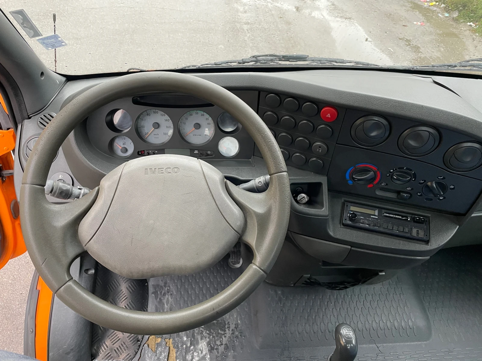 Iveco Daily 35-C11 Падащ борд, снимка 12 - Бусове и автобуси - 56571998