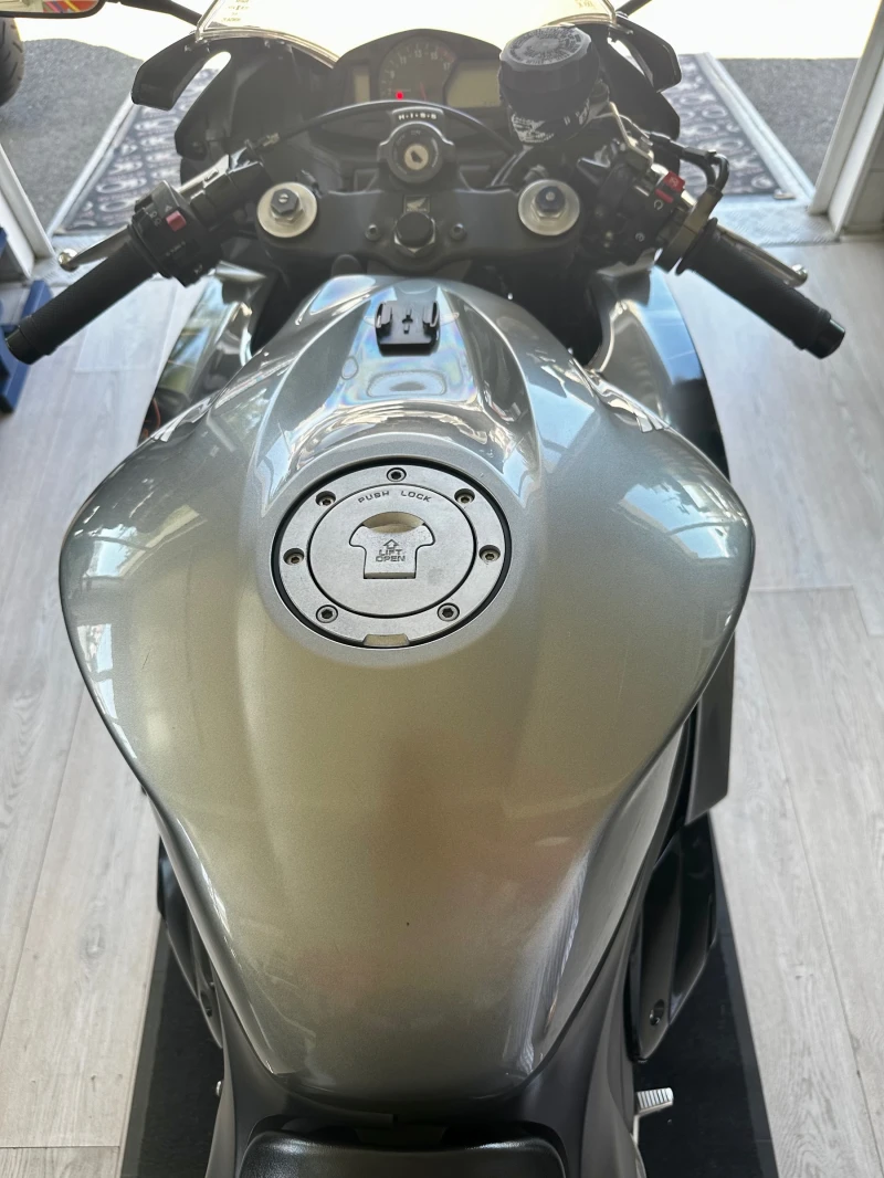 Honda Cbr 600RR 2011г., снимка 4 - Мотоциклети и мототехника - 51072523