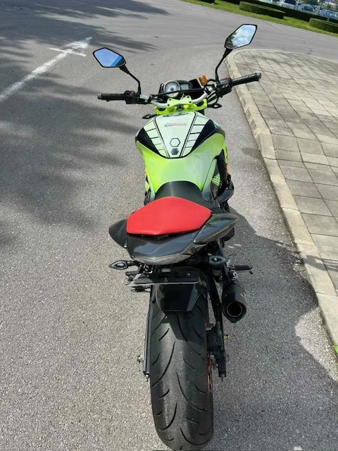 Kawasaki Z 750, снимка 4 - Мотоциклети и мототехника - 54697396