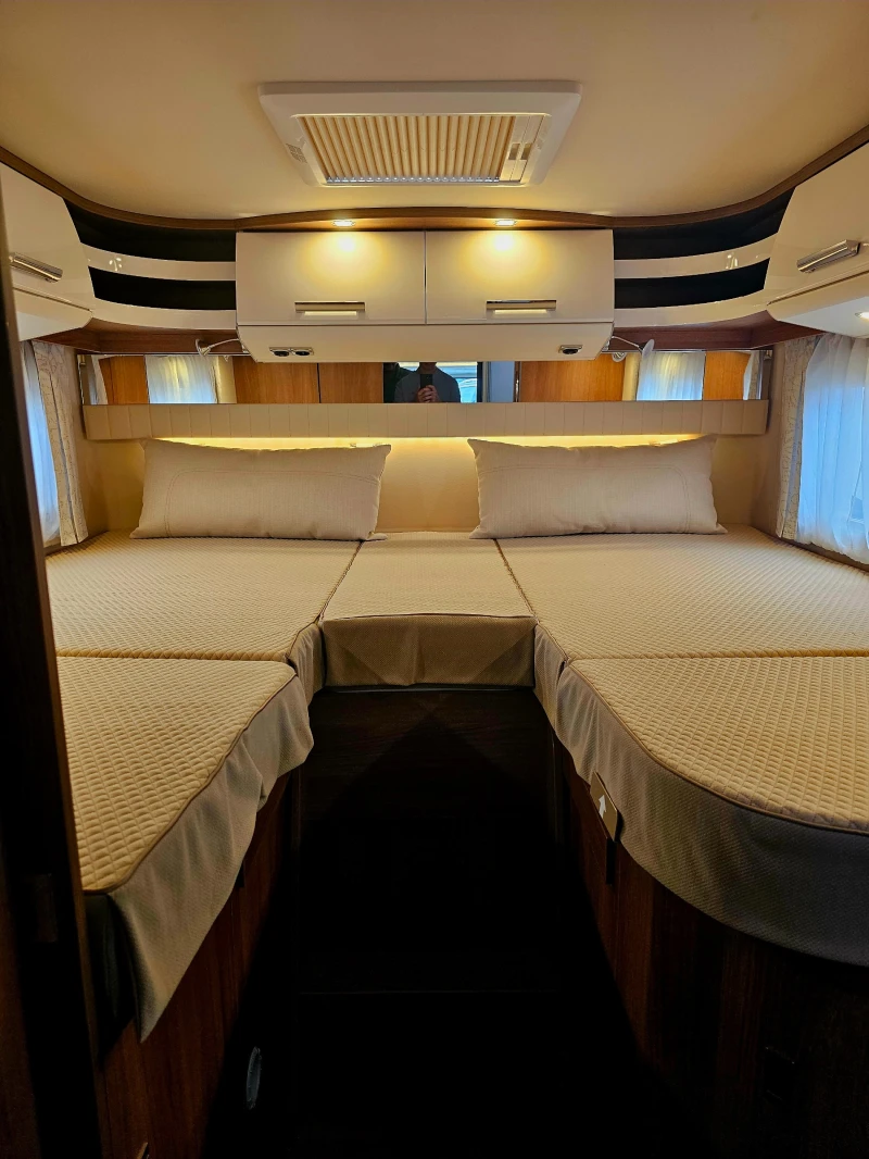 Кемпер Carthago  евро C-tourer 145 RB- LE  Mercedes, снимка 9 - Каравани и кемпери - 52007641