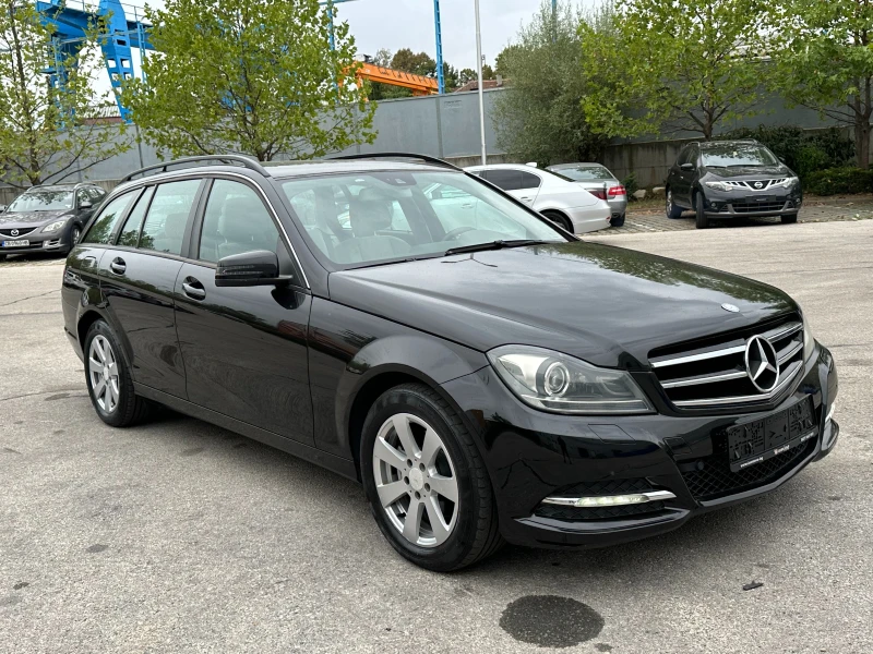 Mercedes-Benz C 220 Facelift/Автомат, снимка 6 - Автомобили и джипове - 47190540