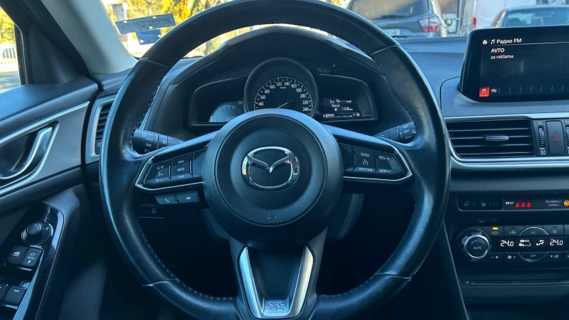 Mazda 3, снимка 11 - Автомобили и джипове - 47875969