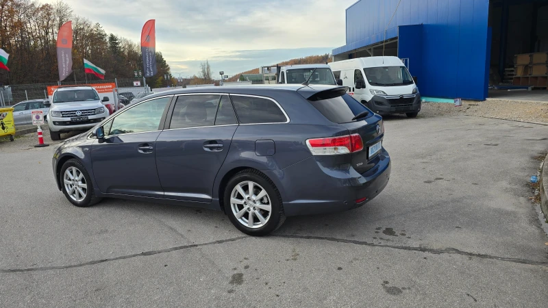 Toyota Avensis 2.2D4D /NAVI/KAMERA, снимка 4 - Автомобили и джипове - 48055412