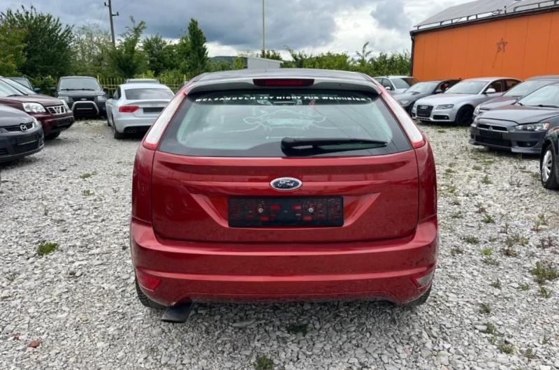 Ford Focus 1.6-101кс, снимка 6 - Автомобили и джипове - 48803271