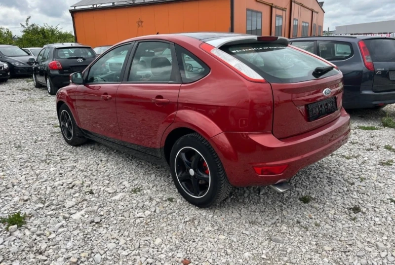 Ford Focus 1.6-101кс, снимка 2 - Автомобили и джипове - 48803271