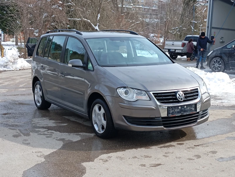 VW Touran 1.9-D-105Кс-КЛИМАТРОНИК, снимка 3 - Автомобили и джипове - 49227092