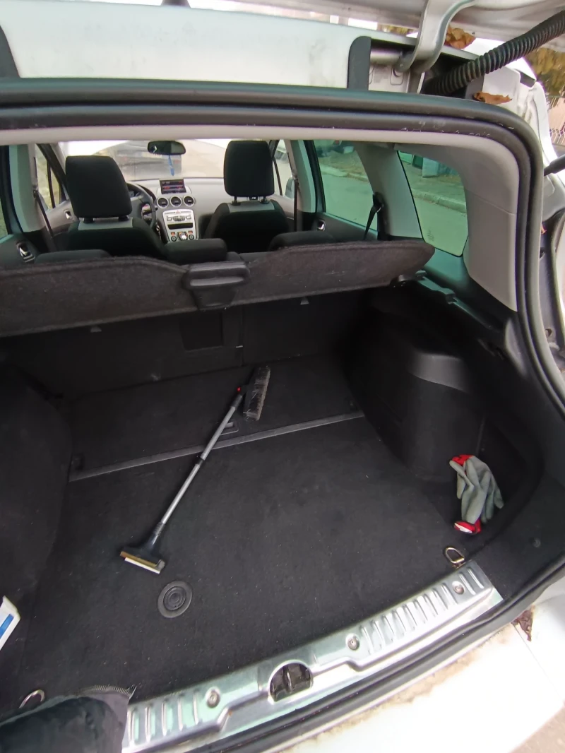 Peugeot 308 SW, снимка 12 - Автомобили и джипове - 53212400